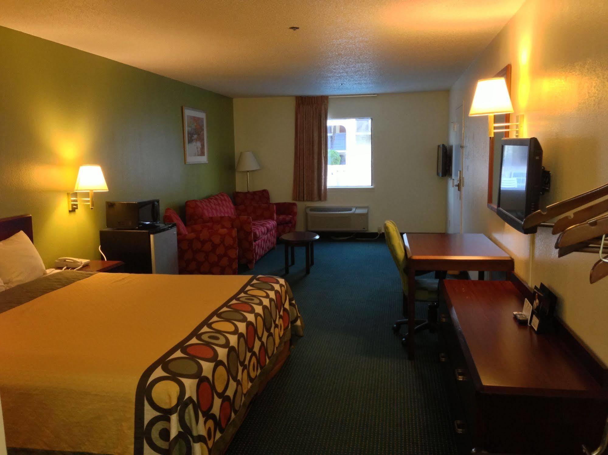 Super 8 By Wyndham Florence Extérieur photo