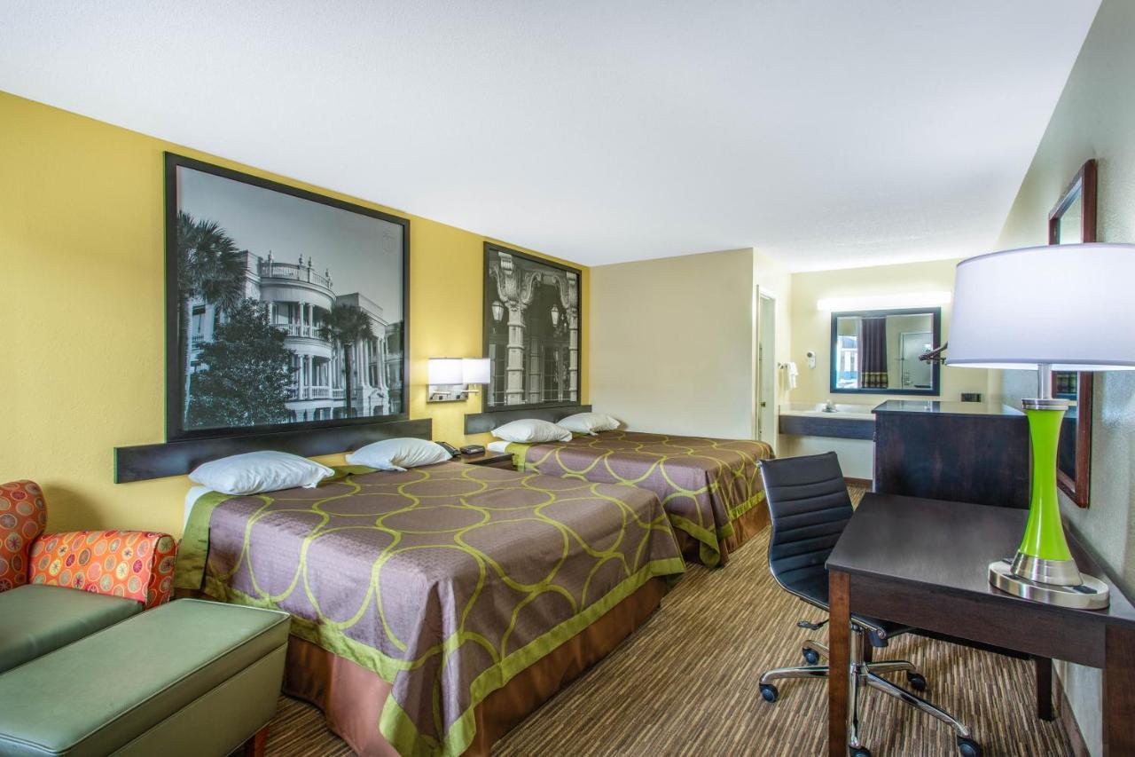 Super 8 By Wyndham Florence Extérieur photo